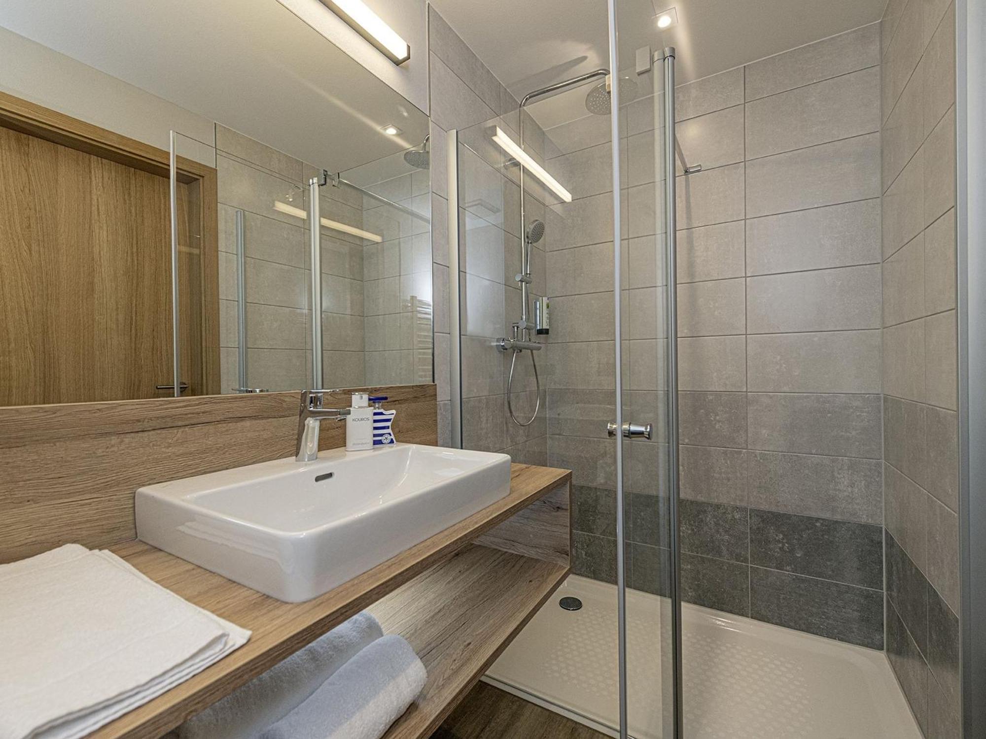 Aparthotel Adoro