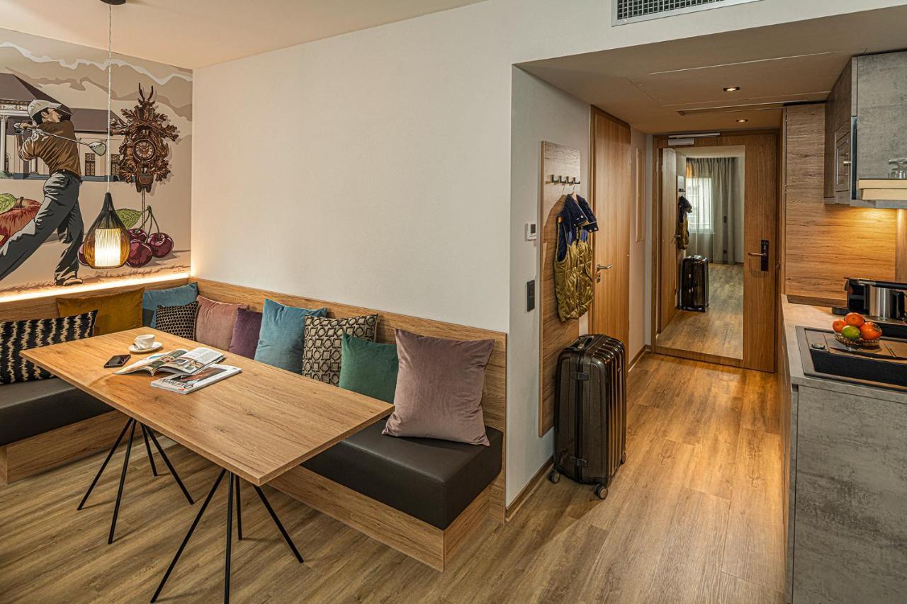 Aparthotel Adoro